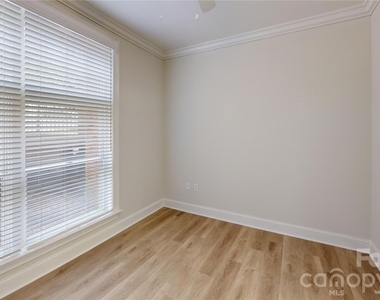 1301 Queens Road - Photo Thumbnail 12