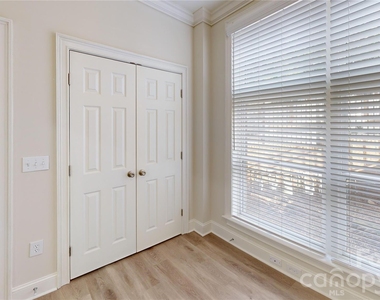 1301 Queens Road - Photo Thumbnail 11