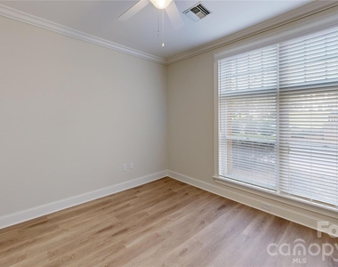 1301 Queens Road - Photo Thumbnail 14