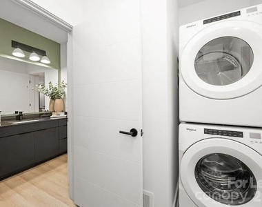 536 W Tremont Avenue - Photo Thumbnail 21