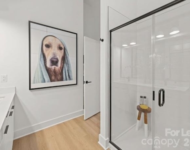 536 W Tremont Avenue - Photo Thumbnail 19