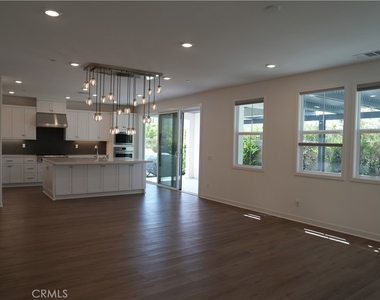26078 Meadow Dr - Photo Thumbnail 2