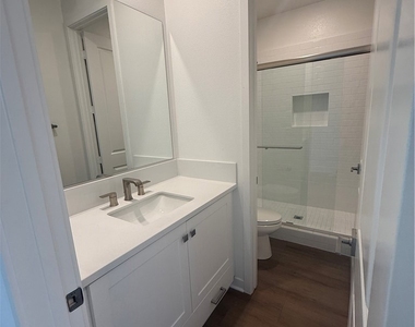 26078 Meadow Dr - Photo Thumbnail 9