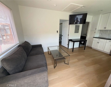 12610 Martha Street - Photo Thumbnail 14