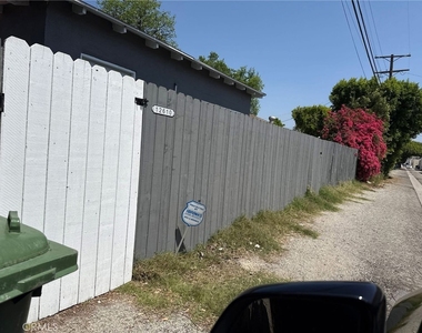 12610 Martha Street - Photo Thumbnail 19