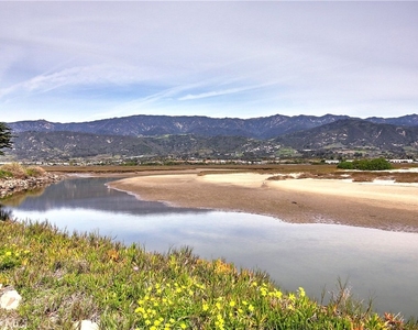 539 Sand Point - Photo Thumbnail 9