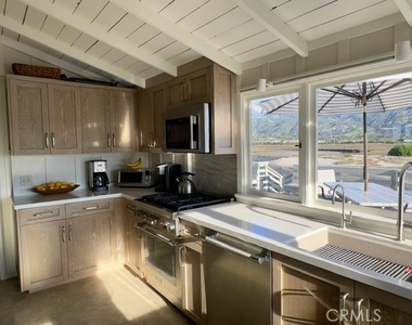 539 Sand Point - Photo Thumbnail 17