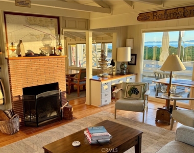 539 Sand Point - Photo Thumbnail 1