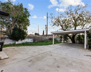 12869 Norris Avenue - Photo Thumbnail 20