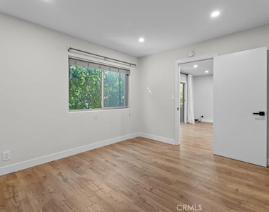 6752 Hillpark - Photo Thumbnail 6