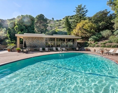 6752 Hillpark - Photo Thumbnail 17