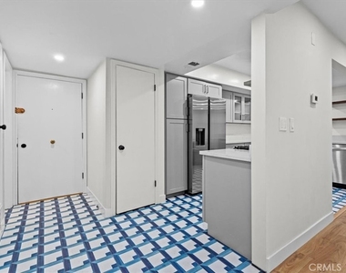 6752 Hillpark - Photo Thumbnail 11
