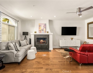340 5th Street - Photo Thumbnail 3
