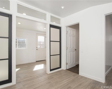 251 Avenida Del Mar - Photo Thumbnail 1