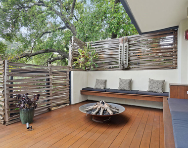 2207 Bowmont Drive - Photo Thumbnail 43
