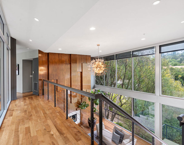 2207 Bowmont Drive - Photo Thumbnail 15