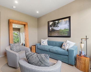 2207 Bowmont Drive - Photo Thumbnail 27