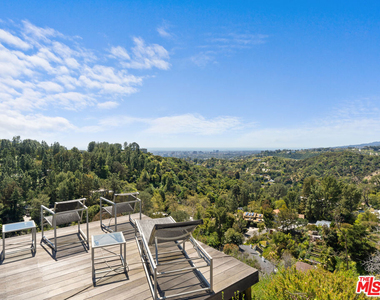 2207 Bowmont Drive - Photo Thumbnail 58