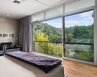 2207 Bowmont Drive - Photo Thumbnail 18