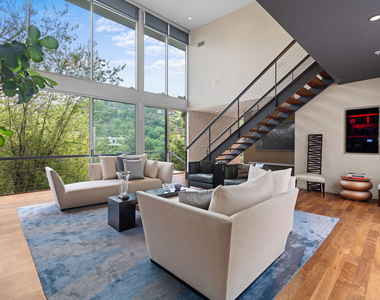 2207 Bowmont Drive - Photo Thumbnail 4