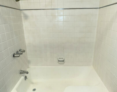 4950 Beverly Boulevard - Photo Thumbnail 9