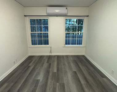 4950 Beverly Boulevard - Photo Thumbnail 10
