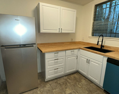 4950 Beverly Boulevard - Photo Thumbnail 3