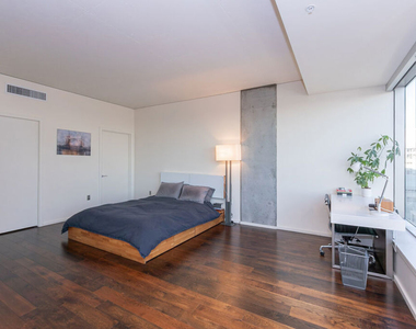 1155 S Grand Avenue - Photo Thumbnail 11