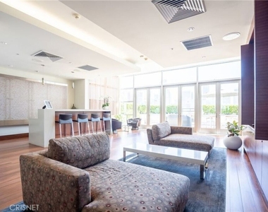 1155 S Grand Avenue - Photo Thumbnail 22
