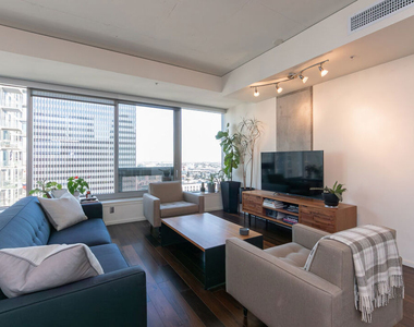 1155 S Grand Avenue - Photo Thumbnail 5