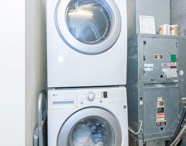 1155 S Grand Avenue - Photo Thumbnail 15