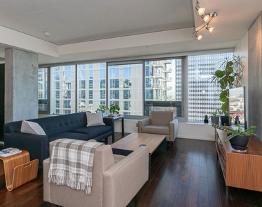 1155 S Grand Avenue - Photo Thumbnail 4