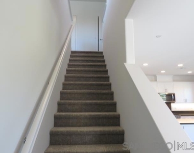 4382 Pacifica Way - Photo Thumbnail 10