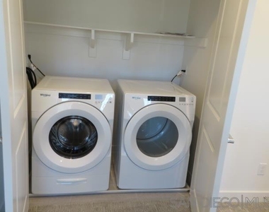 4382 Pacifica Way - Photo Thumbnail 19