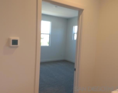 4382 Pacifica Way - Photo Thumbnail 25
