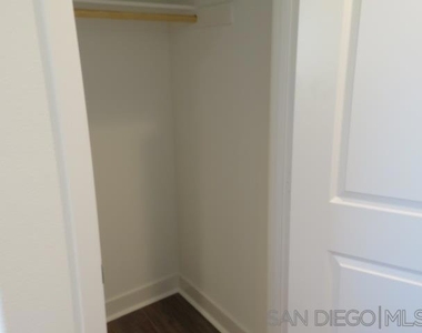 4382 Pacifica Way - Photo Thumbnail 16