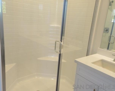 4382 Pacifica Way - Photo Thumbnail 29