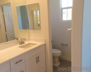 4382 Pacifica Way - Photo Thumbnail 30