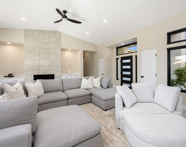 50820 Calle Guaymas - Photo Thumbnail 22