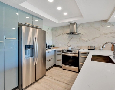 77776 Woodhaven Drive S - Photo Thumbnail 9