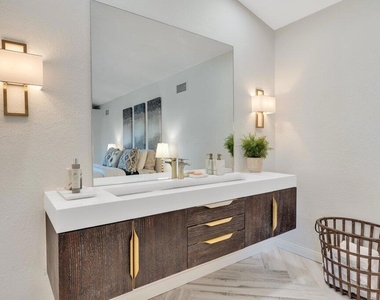 77776 Woodhaven Drive S - Photo Thumbnail 13