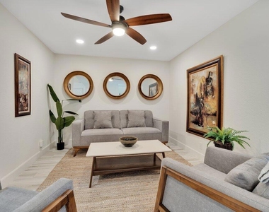 77776 Woodhaven Drive S - Photo Thumbnail 5