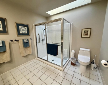 177 Las Lomas - Photo Thumbnail 16