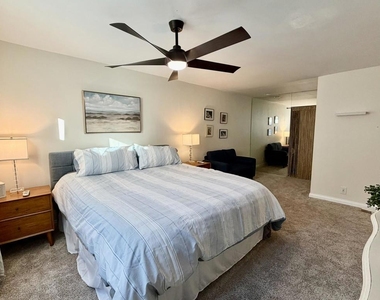177 Las Lomas - Photo Thumbnail 14