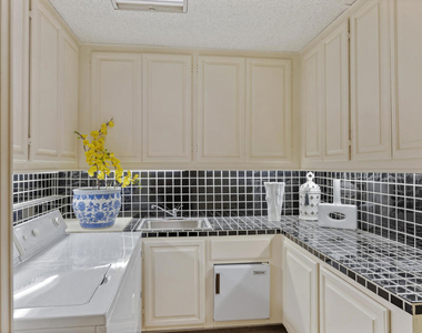 73335 Oriole Court - Photo Thumbnail 12