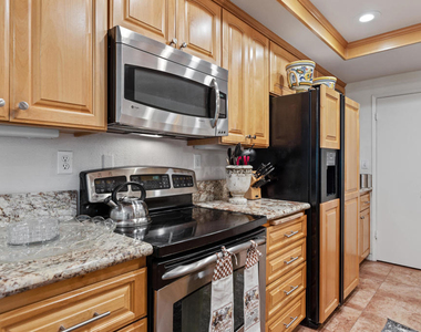 73335 Oriole Court - Photo Thumbnail 9