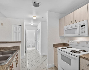 1805 N Flagler Drive - Photo Thumbnail 5