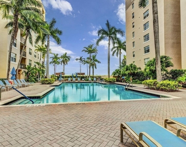 1805 N Flagler Drive - Photo Thumbnail 26