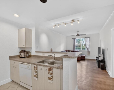 1805 N Flagler Drive - Photo Thumbnail 3