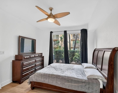 1805 N Flagler Drive - Photo Thumbnail 14